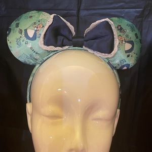Disney Alice in Wonderland headband